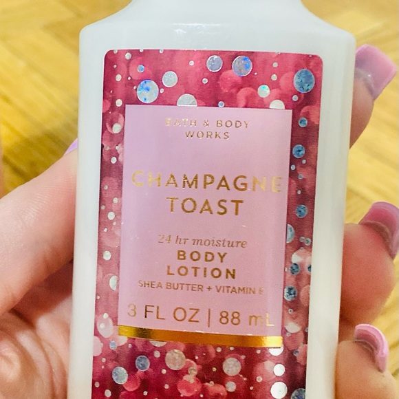 Bath & Body Works Mixed Set - Picture 3 of 6